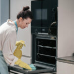 Comparing Oven Cleaning Services